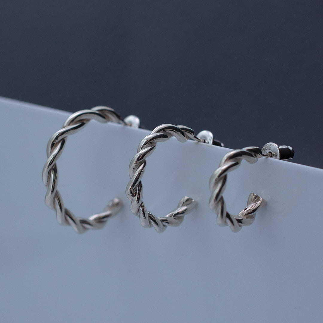 Twist Pierced Earrings/S size SV925 ツイストピアス/Sサイズ シルバー