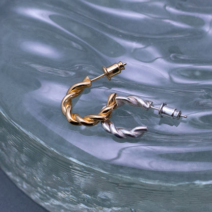 Twist Pierced Earrings/S size K18GP ツイストピアス/Sサイズ ゴールド