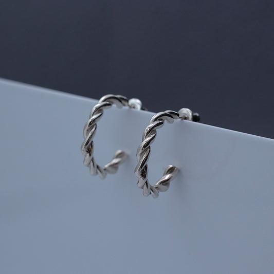 Twist Pierced Earrings/M size SV925 ツイストピアス/Mサイズ シルバー