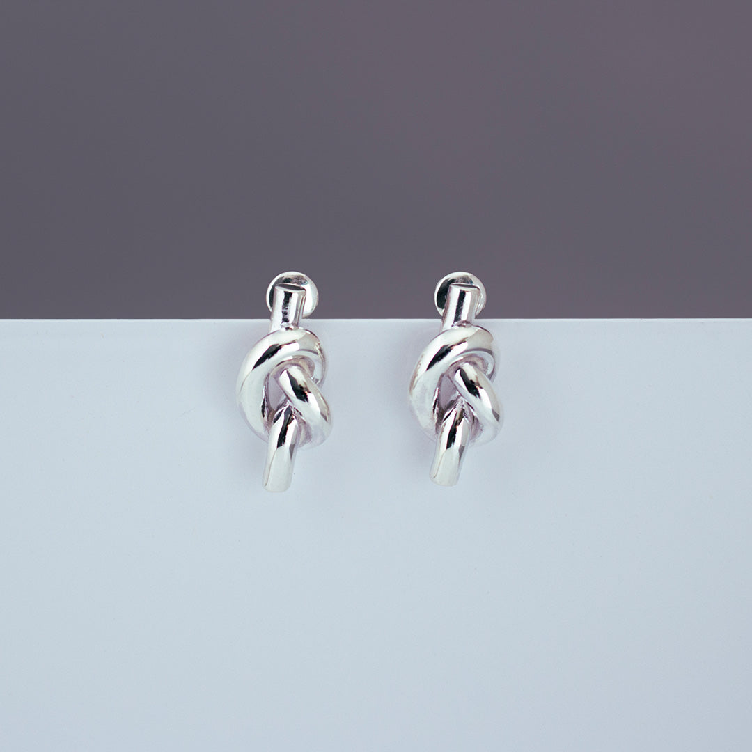 Knot Pierced Earrings SV925 ノットピアス シルバー