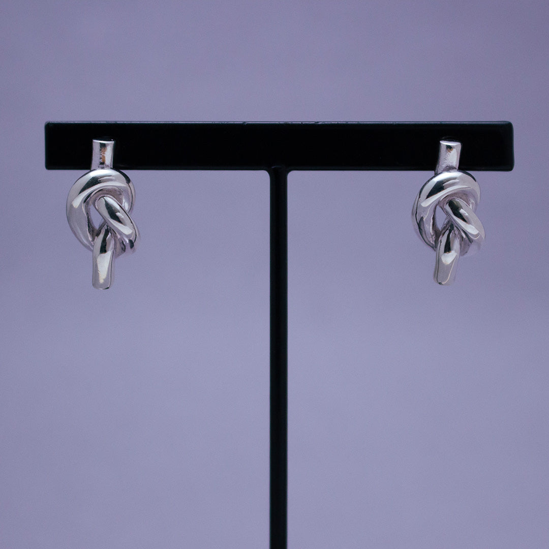 Knot Pierced Earrings SV925 ノットピアス シルバー